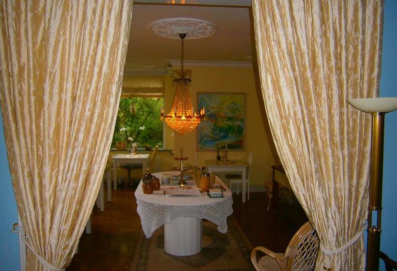 Casa Corner Bed & Breakfast