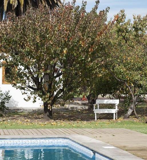 تختخواب و صبحانه Casa Pando