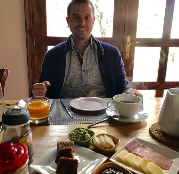 تختخواب و صبحانه Casa Pando