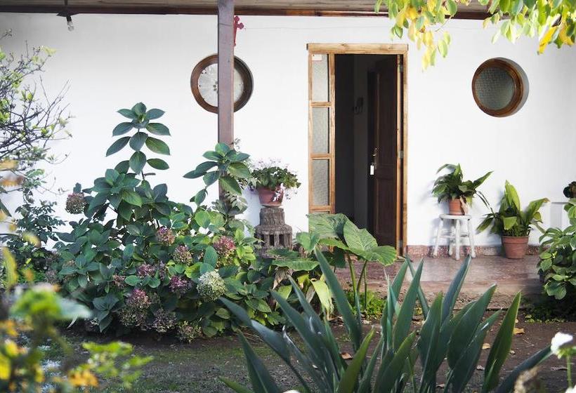 تختخواب و صبحانه Casa Pando