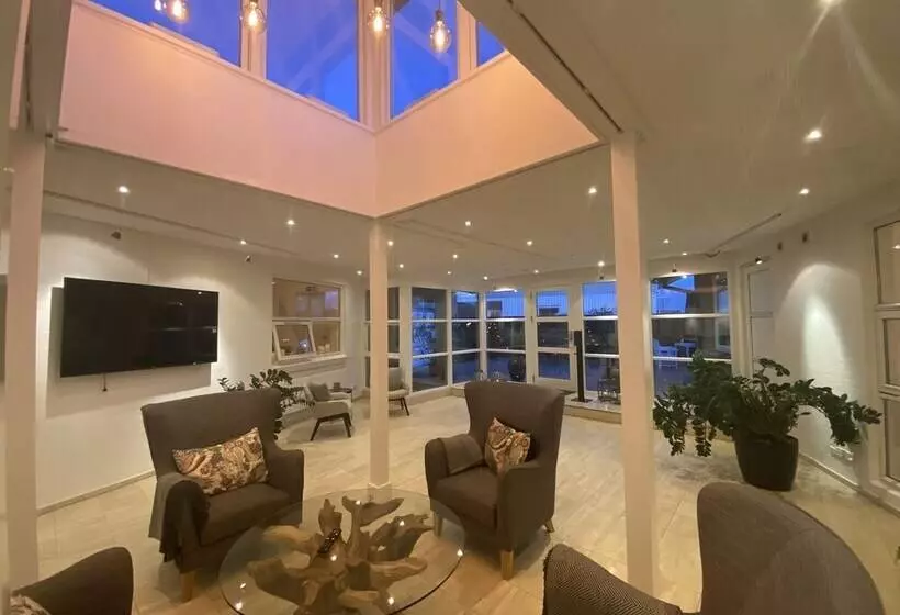 Aamiaismajoitus (B&B) Sov Godt Herning