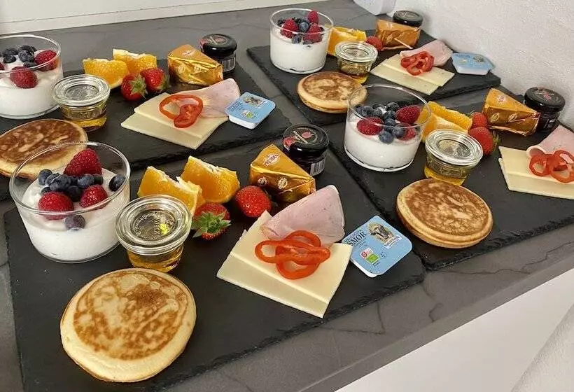 Aamiaismajoitus (B&B) Sov Godt Herning