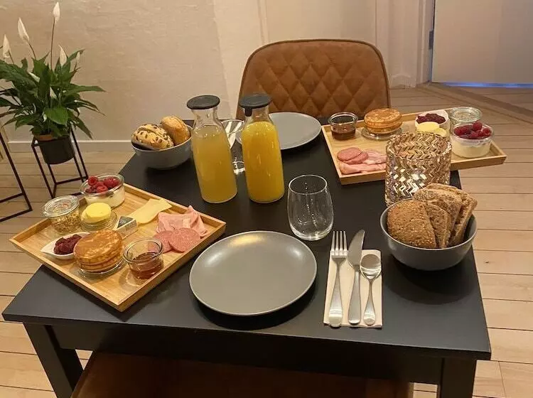 Aamiaismajoitus (B&B) Sov Godt Herning