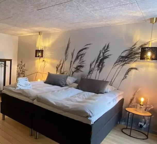 Aamiaismajoitus (B&B) Sov Godt Herning