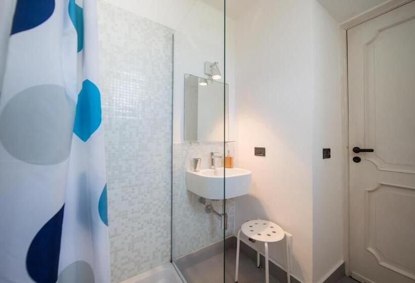 Gioia 13 Rooms & Apartments