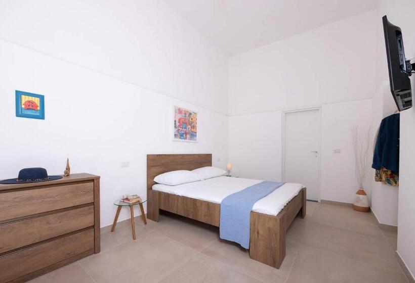 Gioia 13 Rooms & Apartments