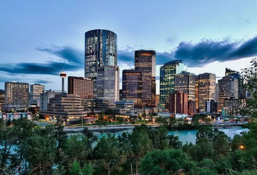 Holiday Inn Hotel & Suites Calgary South Conference Ctr, An Ihg