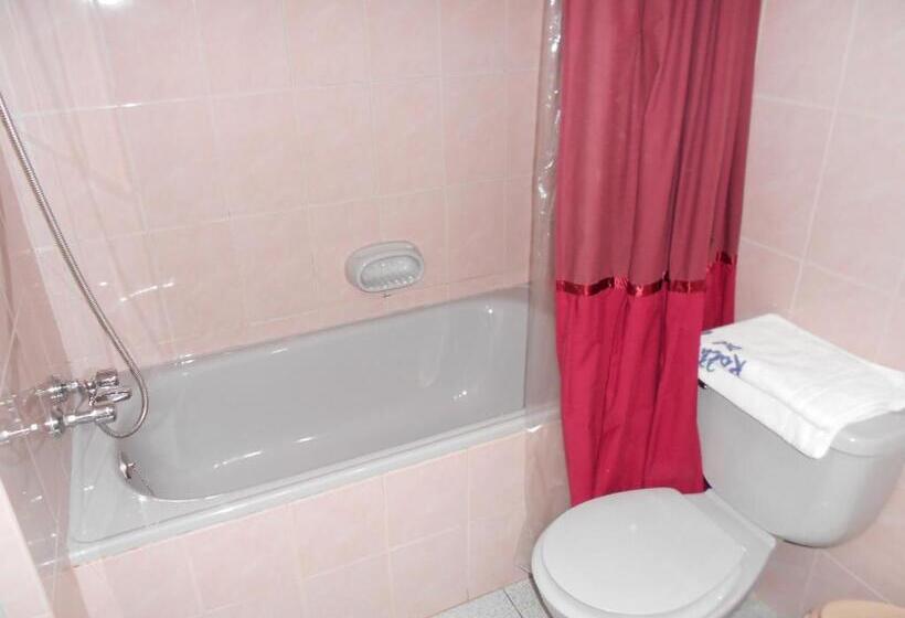 Hotelli Rocas Del Pacifico