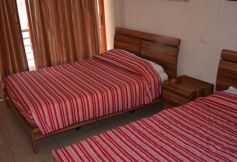 ホテル Santa Laura