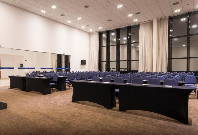 Отель Transamerica Executive Taboao Morumbi