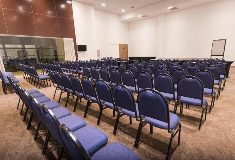 Отель Transamerica Executive Taboao Morumbi