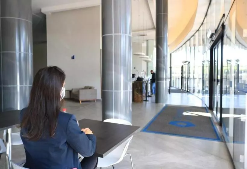 Hotelli Transamerica Executive Taboao Morumbi