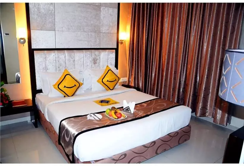 هتل Vista Rooms At Ciigma Hospital