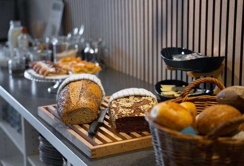 ユースホステル Koncept