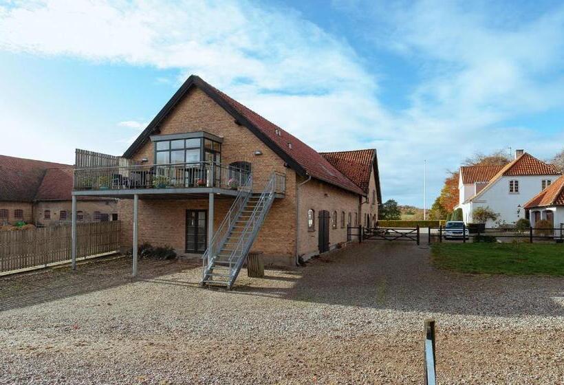 Louiselund Bed & Breakfast