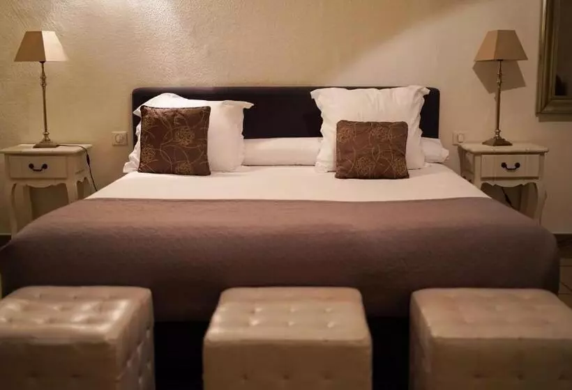 پانسیون A Propos  Suites Et Chambres