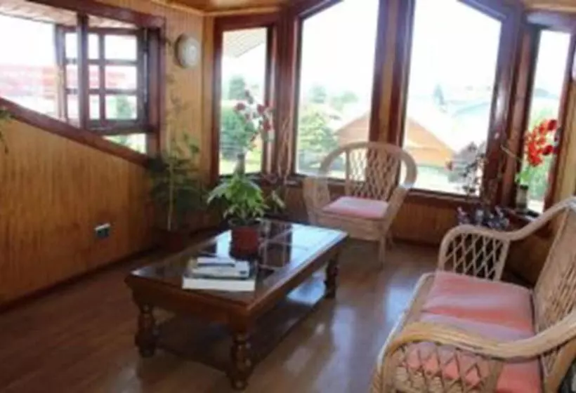 Hostal Lagunitas