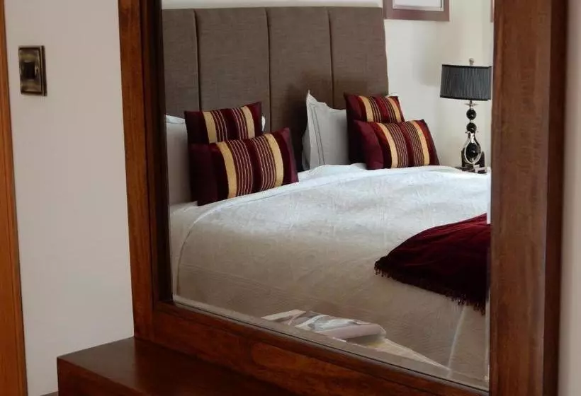 Hotelli Arden Country House