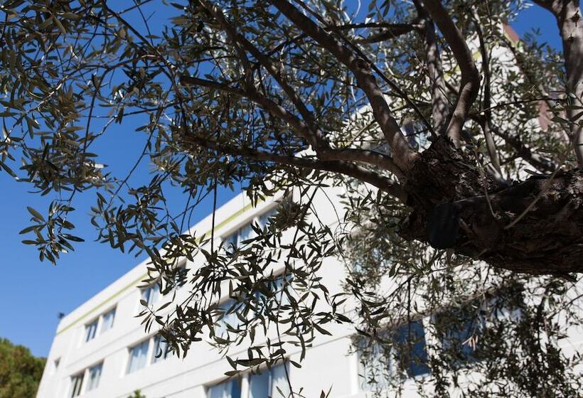 B&b Hotel Nîmes Ville Active, Parking Sécurisé Gratuit