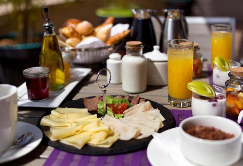 Bravia Hotel Ouagadougou