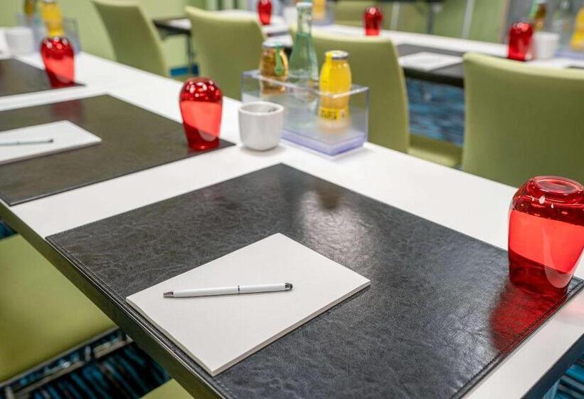 Hey Lou Hotel Frankfurt Airport