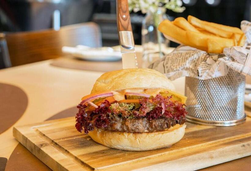 Hey Lou Hotel Frankfurt Airport