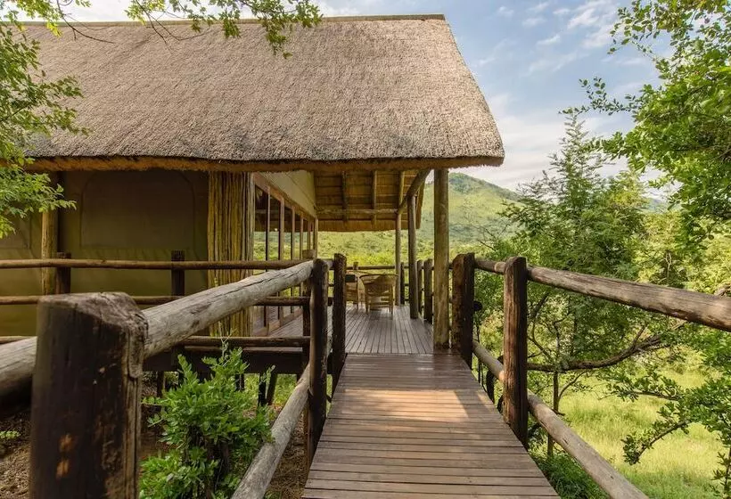 هتل Humala River Lodge