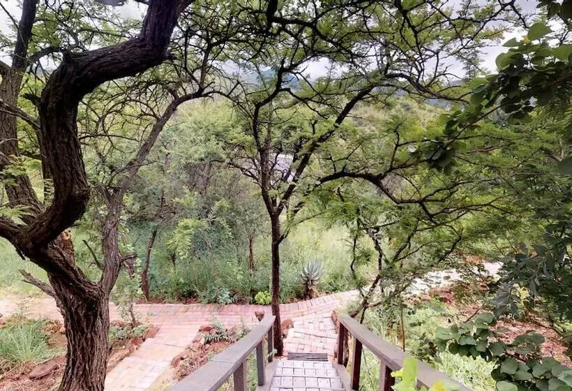 هتل Humala River Lodge