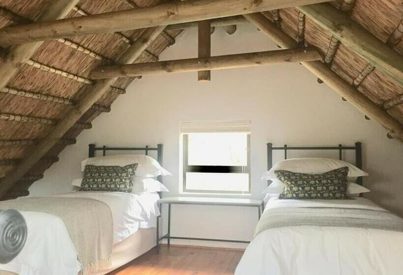 호텔 Ko Ka Tsara Bush Camp