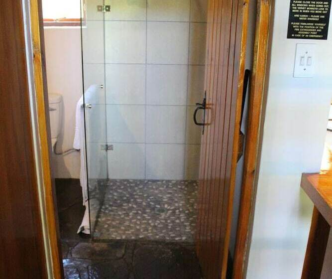 호텔 Ko Ka Tsara Bush Camp