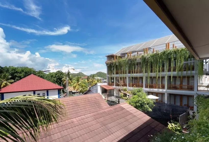 ホテル Komodo Lodge
