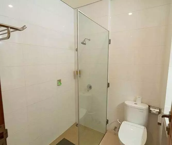 ホテル Komodo Lodge