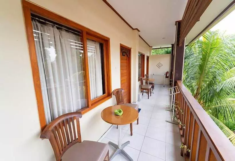 ホテル Komodo Lodge