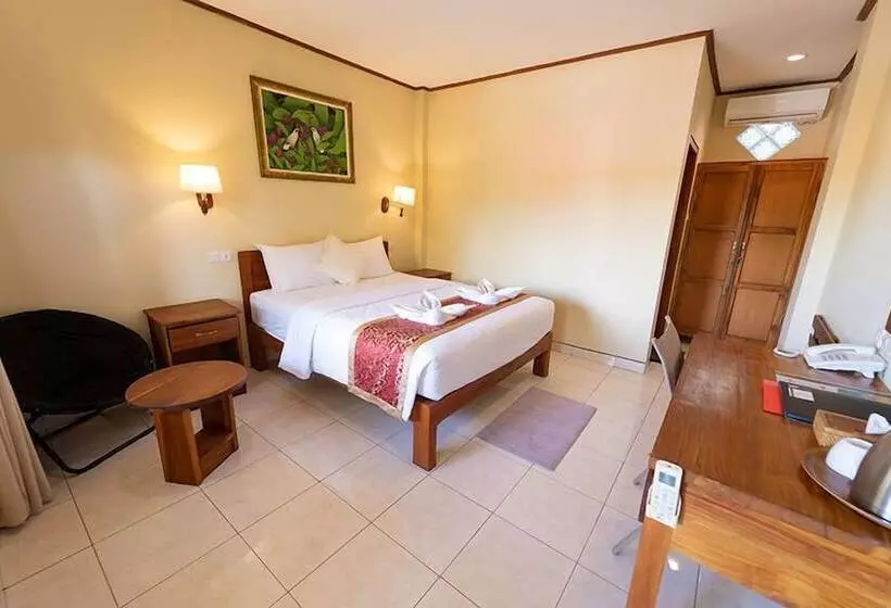 ホテル Komodo Lodge