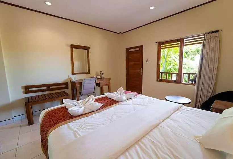 ホテル Komodo Lodge