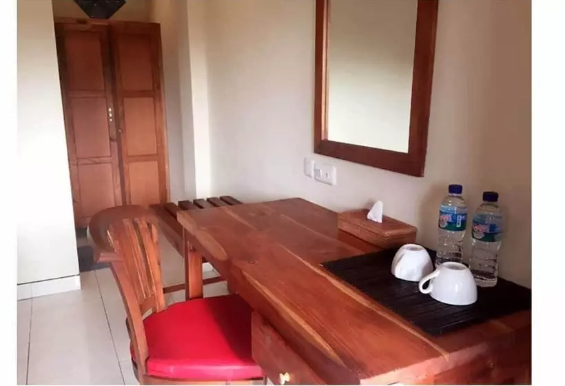 ホテル Komodo Lodge