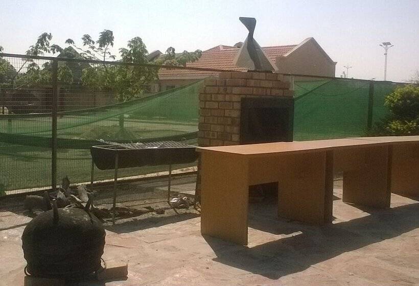 هتل Sahara Stones