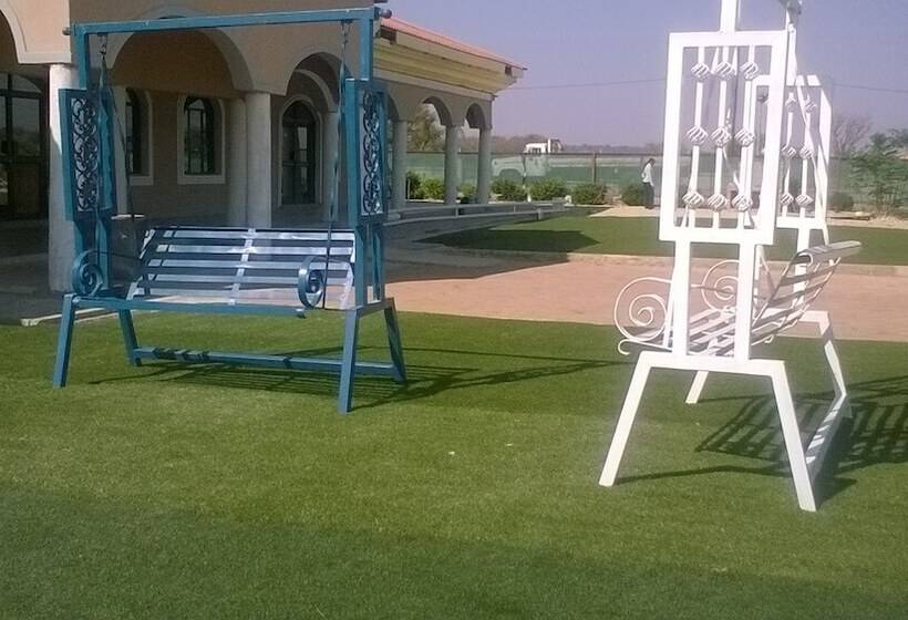 هتل Sahara Stones