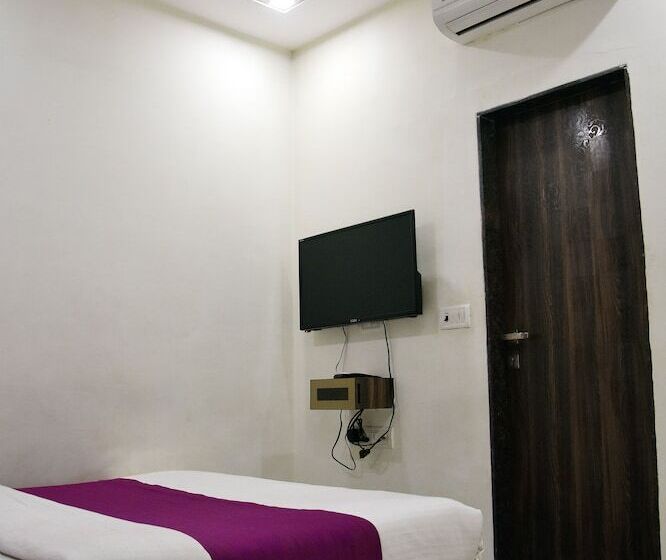 ホテル Sanjary Palace