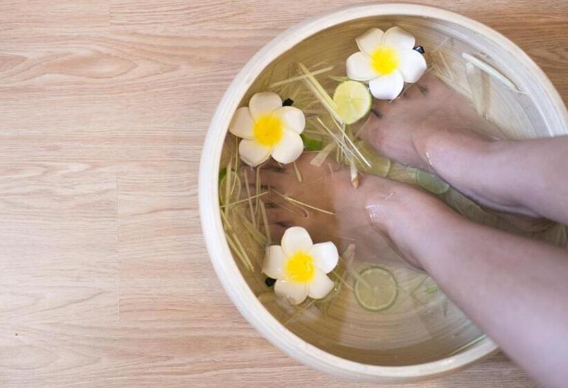 هتل Maxhome Luxury