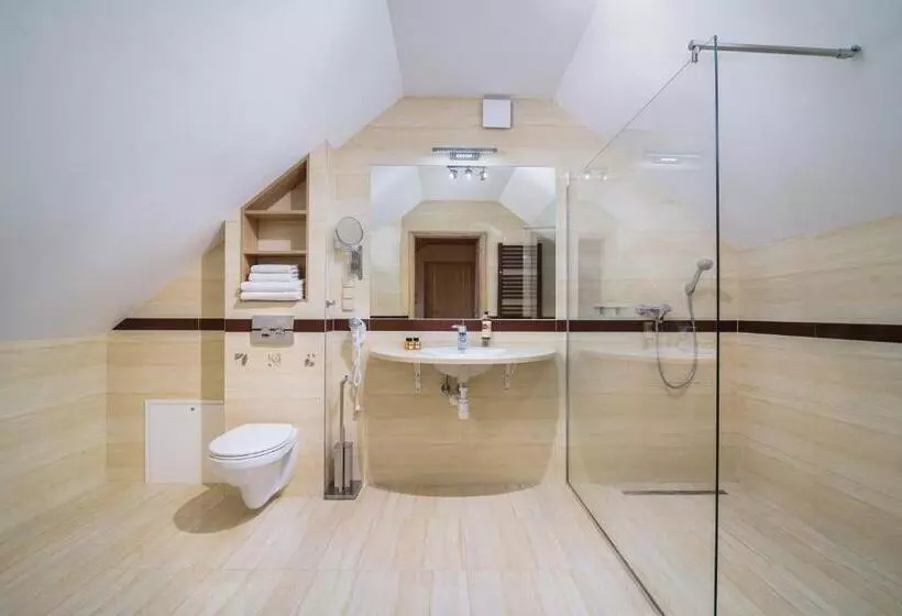 Hotelli Spa Activia