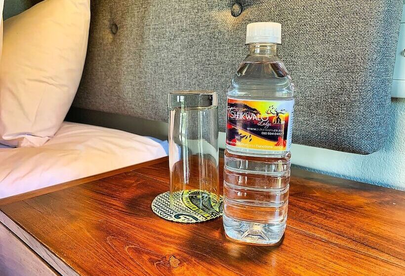 فندق Tshikwalo Game Lodge