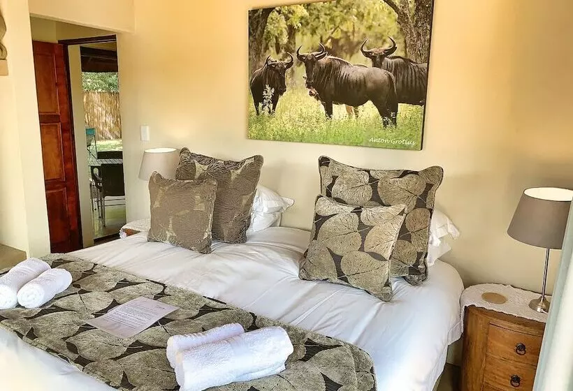ホテル Tshikwalo Game Lodge