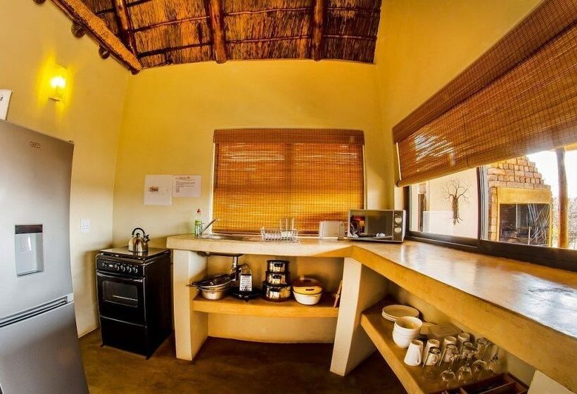 فندق Tshikwalo Game Lodge