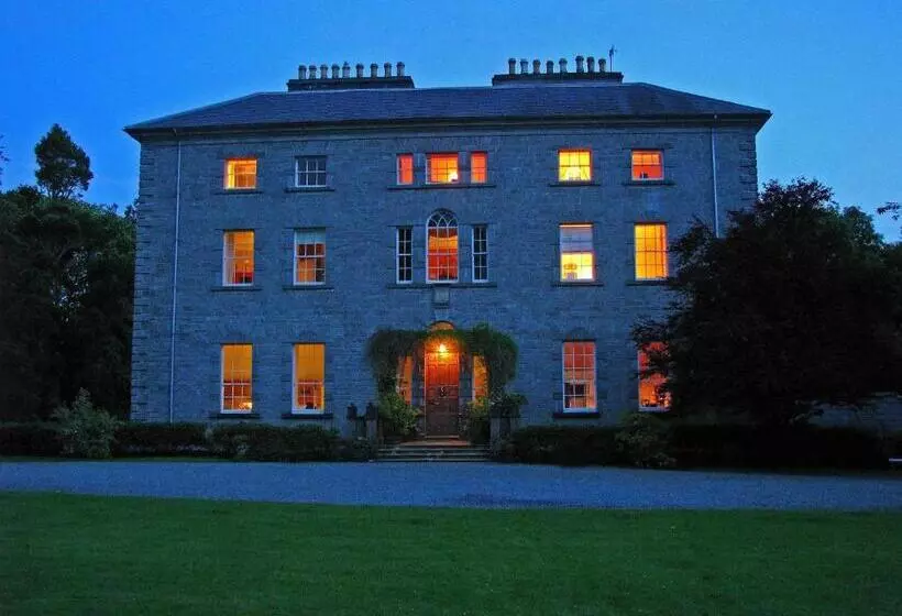 Majatalo Coopershill House
