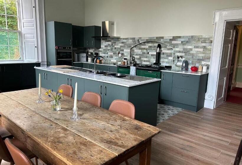 ペンション Coopershill House