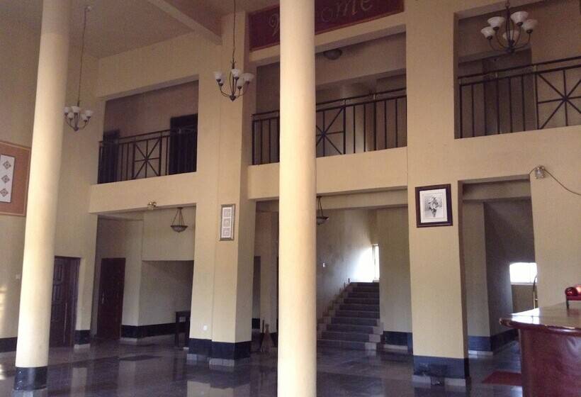 Pinnacle Hotels And Suites