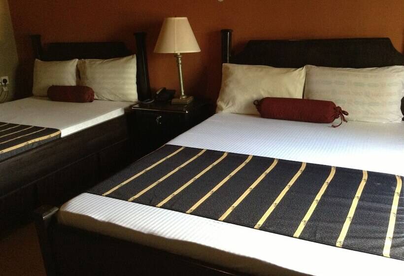 Pinnacle Hotels And Suites