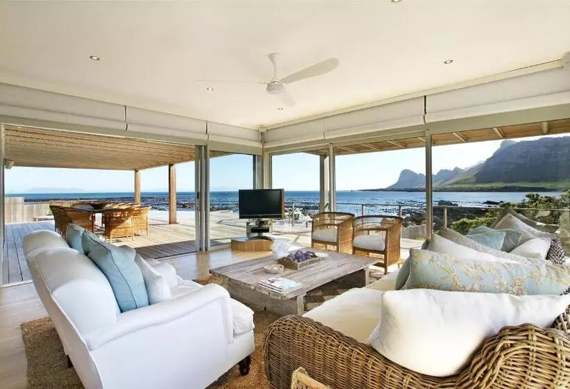 Pringle Bay Villa By Raw Africa Collection