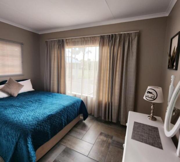 Rudman Townhouses   Family Apartment